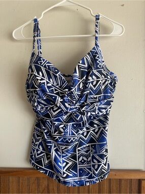 St. John's Bay Navy & White Printed Swim Camisole